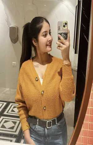 young call girl in Uttam Nagar